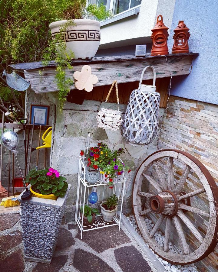 Bed & Breakfast Haus Emily *