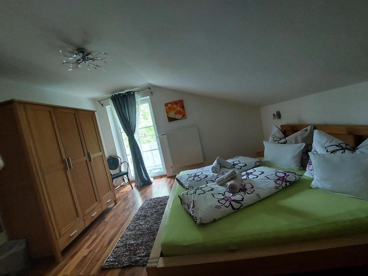 Bed & Breakfast Haus Emily *